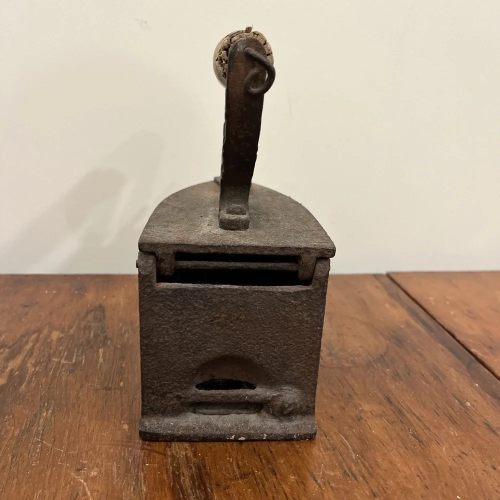 Antique 1900s Charcoal Coal Cast Iron Latch Wood‎ Handle Vintage Decor Shabby